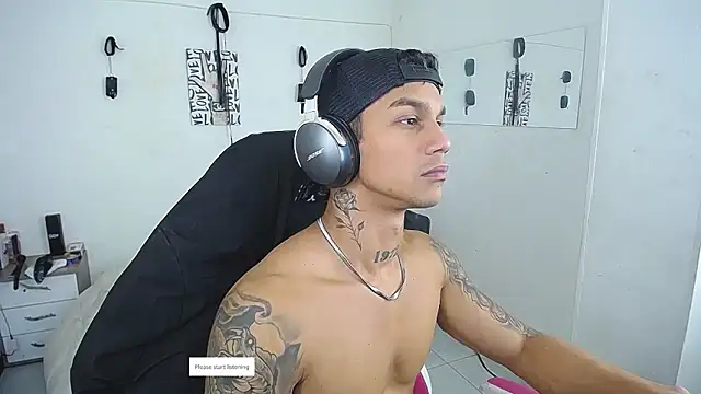 Leonard_Price webcam