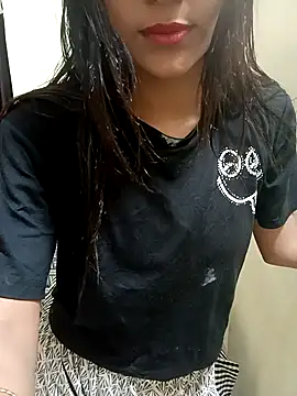 Webcam Model (Teri_lella)  is live.Free join now!