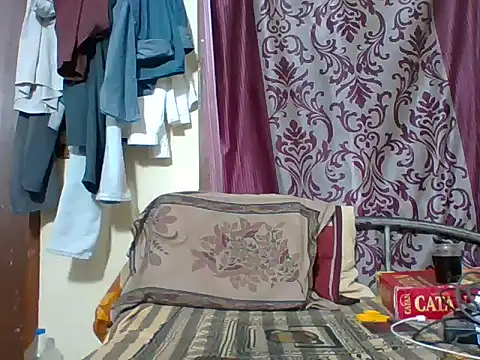 Slavebottombdsm09 webcam