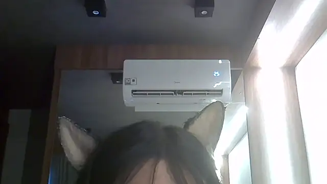 SkinnyKitten webcam
