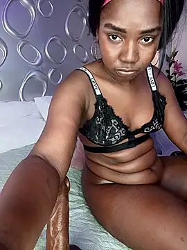 Webcam Model (Eva_Johnss)  is live.Free join now!