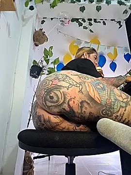 sara_valkyri - Sara_Valkyri's free webcam - UK Sex Cams