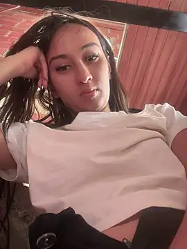 rakel37 - RAKEL37's free webcam - UK Sex Cams