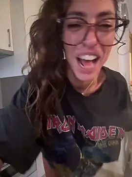 Amani_thewolf webcam