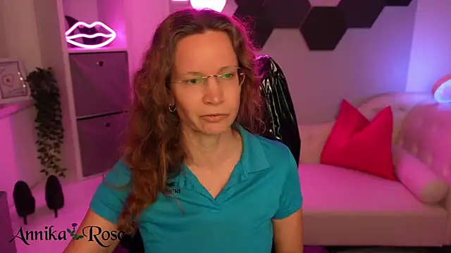 AnnikaRose webcam