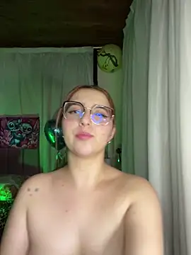 Webcam Model (CoraVibes)  is live.Free join now!