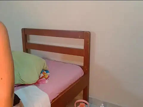 cruellasaludable webcam