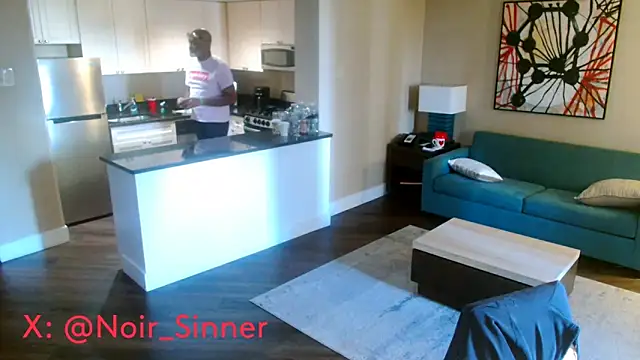 sinnernoir - Sinnernoir's free webcam - UK Sex Cams