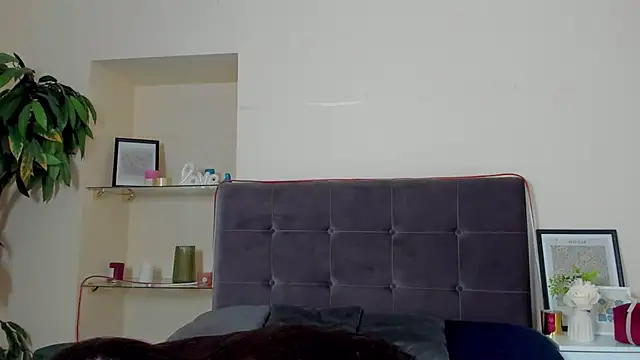 adrianacult - AdrianaCult's free webcam - UK Sex Cams