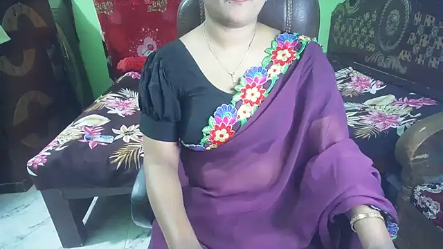 BengaliQueenStar webcam