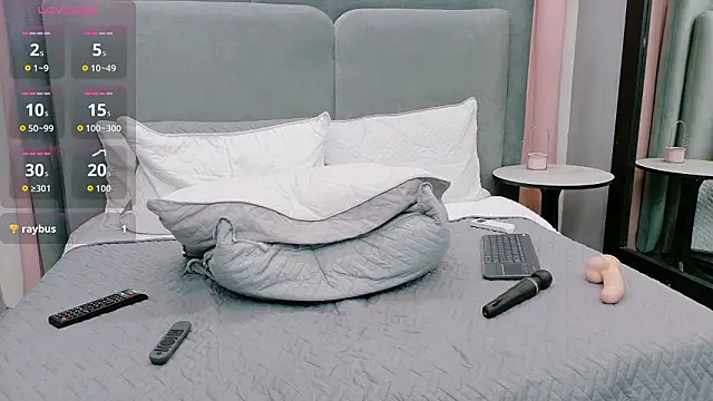 Julieth_Lovee webcam