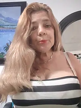 Webcam Model (karlaanqui1)  is live.Free join now!