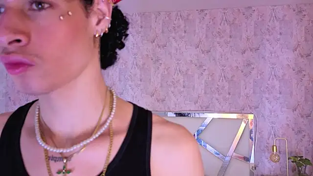 nova_salvatore webcam