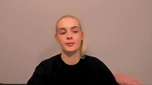 OliviaKisss webcam