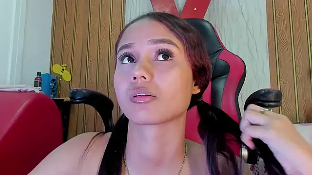 MarianaManzur webcam