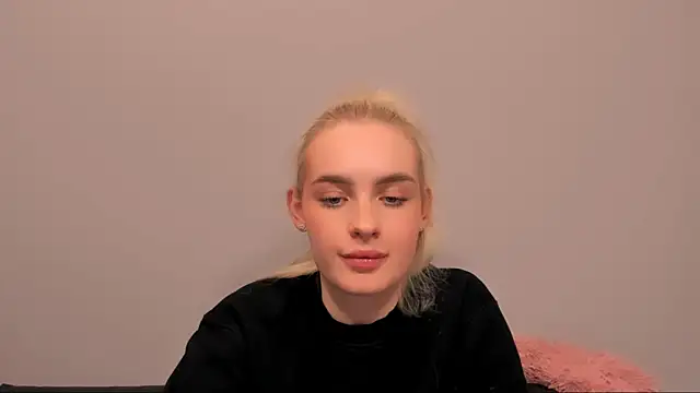 oliviakisss - OliviaKisss's free webcam - UK Sex Cams