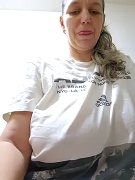 KamillaSpencer webcam