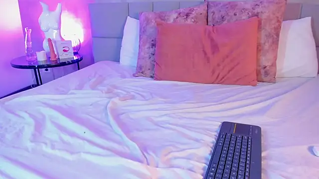 Lucianaaguzman webcam