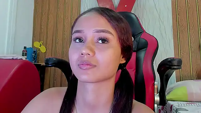 MarianaManzur webcam