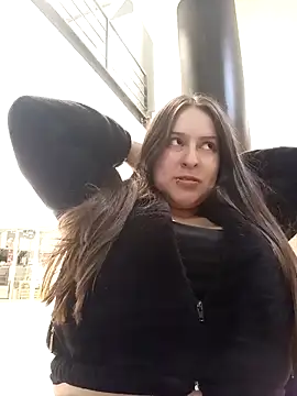 Webcam Model (Ary-)  is live.Free join now!