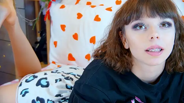 ElisabethDavis webcam