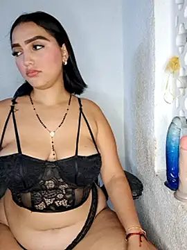 Webcam Model (Mia_em)  is live.Free join now!