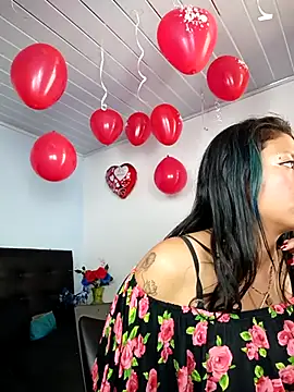 samathamay - SamathaMay's free webcam - UK Sex Cams