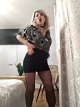 ahlyssalove1155 - AhlyssaLove1155's free webcam - UK Sex Cams