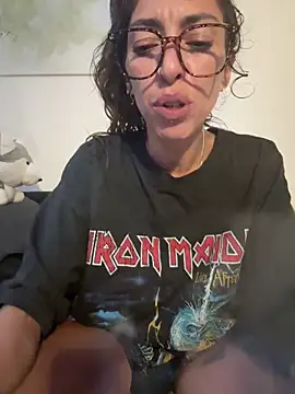 Amani_thewolf webcam