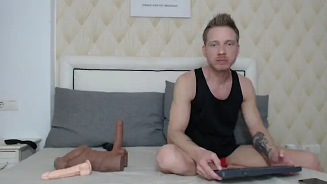 jessicasteve - JessicaSteve's free webcam - UK Sex Cams