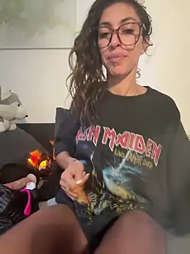 Amani_thewolf's room