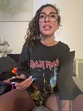 Amani_thewolf webcam