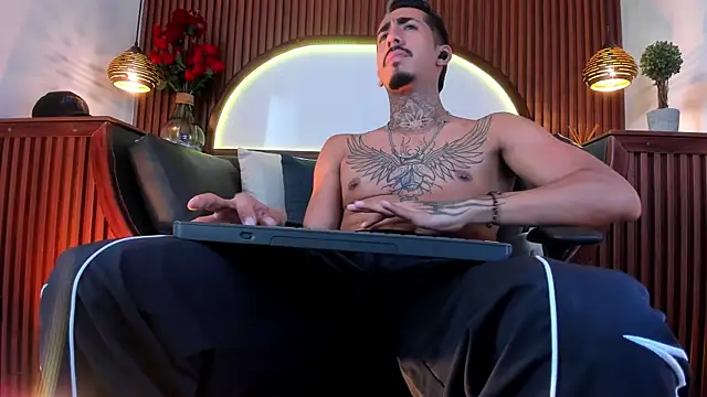 Donovan_Desmond webcam