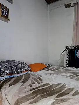 Goodgirlsue_77 webcam