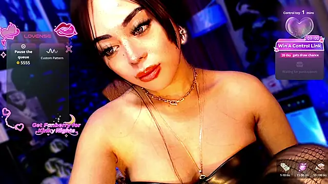 ThanyaKambridge_ webcam