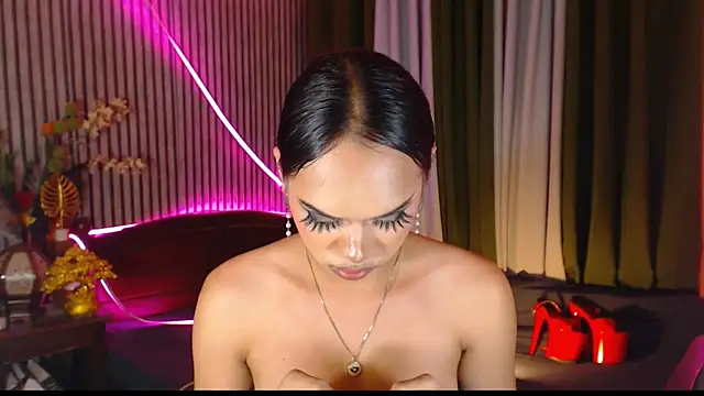 Unforgettablejulia webcam