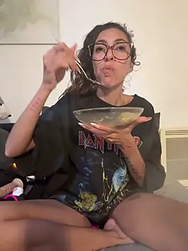 Amani_thewolf webcam