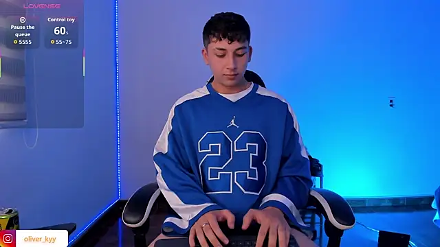 oliver_kyy webcam