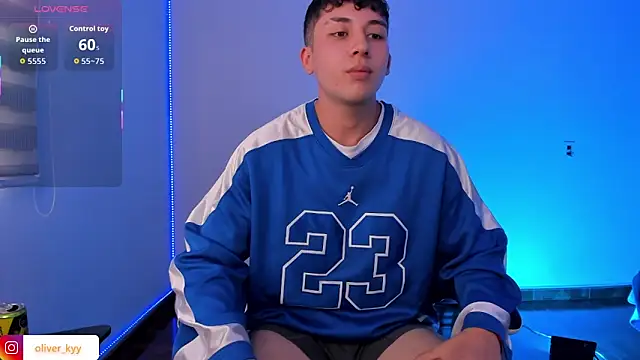 oliver_kyy webcam