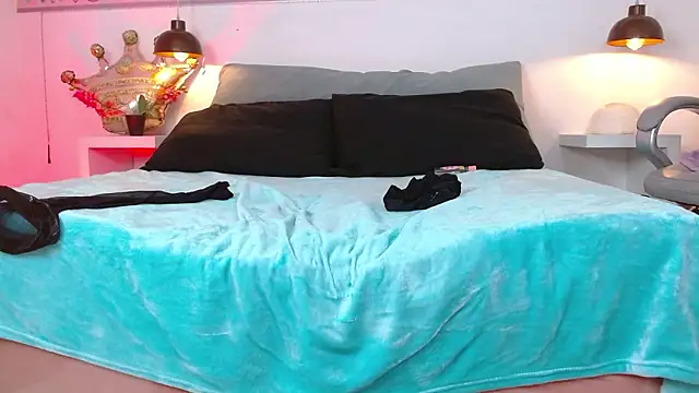 suzy1_ - Suzy1_'s free webcam - UK Sex Cams