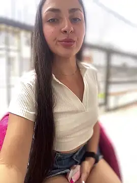 ArianaDominguez_Pink webcam