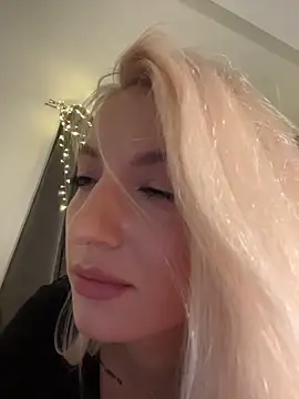 ella_charm - Ella_Charm's free webcam - UK Sex Cams