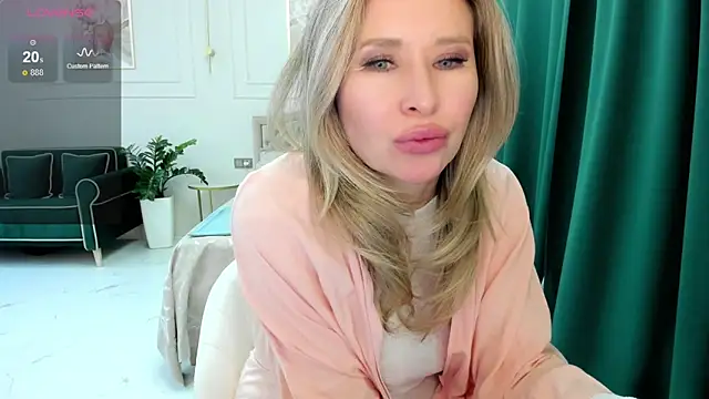 jolie_ozolla - Jolie_Ozolla's free webcam - UK Sex Cams