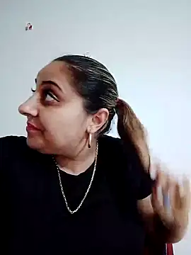 AntoAntonianna webcam