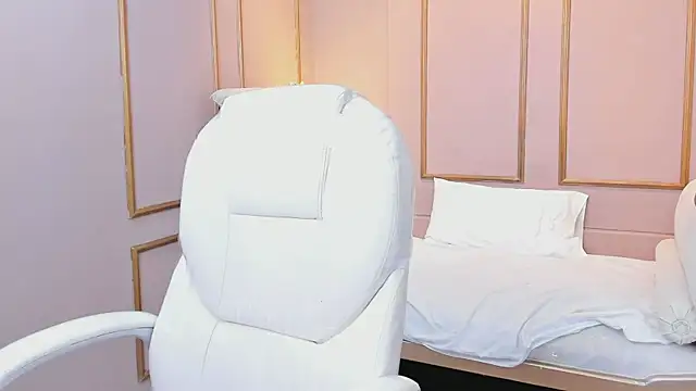 NahimiThompson webcam