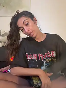 Amani_thewolf webcam