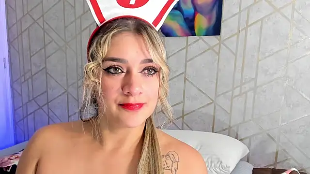 NicoleDiior webcam