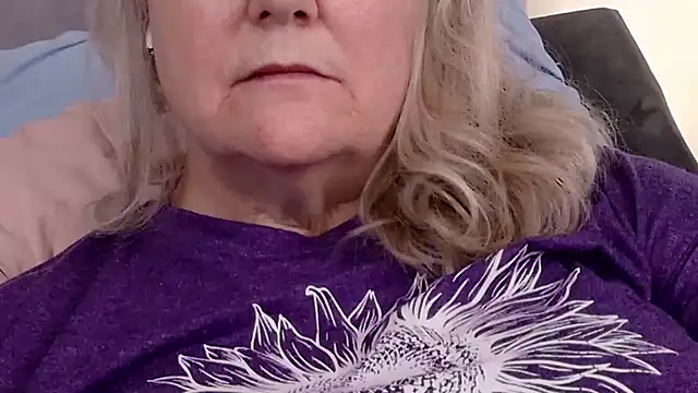 Kaitlyn_Winters webcam