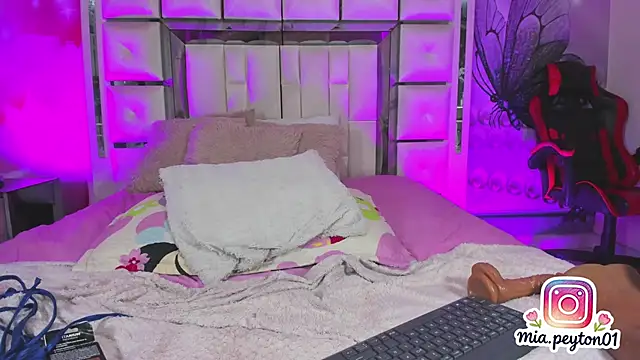 mia_peyton webcam