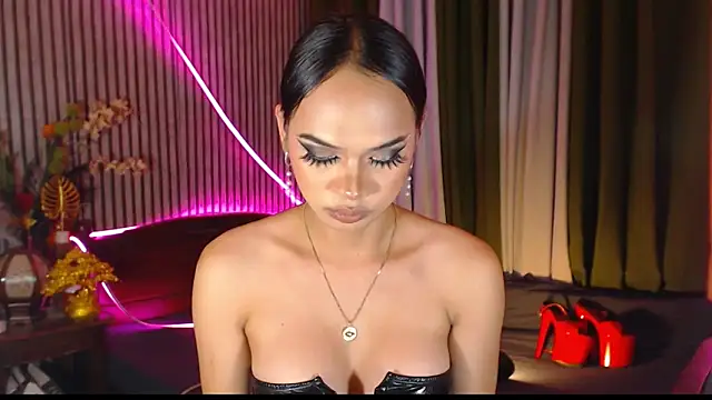 Unforgettablejulia webcam